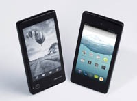 Российский смартфон YotaPhone второго поколения покажут на следующей неделе