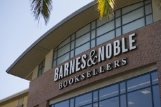 Barnes & Noble сохранила бизнес по выпуску планшетов и ридеров