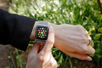Из-за низкого спроса склады поставщиков переполнены компонентами для Apple Watch