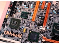 Создана материнская плата, позволяющая одновременно запускать две операционные системы