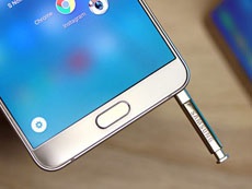 В Samsung решили проблему застревающего стилуса Galaxy Note 5
