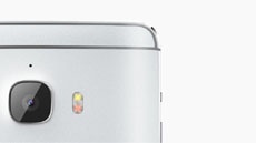 Анонсированы первые смартфоны с разъёмом USB Type C