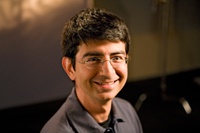 Создатель eBay запустил новостное агентство с журналистом, который первым опубликовал признания Сноудена