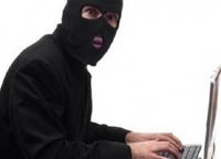 Хакеры развернули масштабную атаку на украинцев