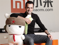 Вице-президента Xiaomi раскритиковали за фото с «неправильной» картой Индии
