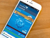 Американские банки опровергают слухи о миллионных махинациях с картами в Apple Pay