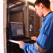 Бэкдор эксплуатирует уязвимость в ранних версиях плагина RevSlider