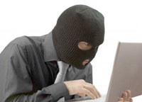 З допомогою інтернет-сайту на Полтавщині шахрай ошукав людей на 17 тисяч гривень