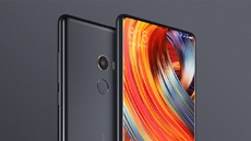 Насколько большой Mi MIX 2 в сравнении с другими флагманами