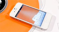 iPhone стал виниловым проигрывателем