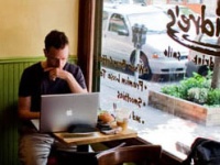 В кафе Нью-Йорка запретили интернет