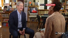 Тим Кук заверил, что беспроводные наушники AirPods не выпадают из ушей