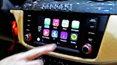 Ferrari FF стал первым автомобилем на рынке с поддержкой Apple CarPlay