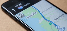 Как масштабировать Карты Apple одним пальцем