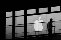 Так откуда взялся этот загадочный iPhone mini?