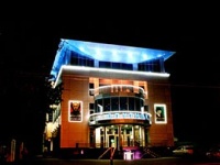 Бывший  азербайджанский разведчик обворовывал девушек в кино