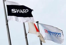 Sharp может вернуться к прибыли после трех лет убытков