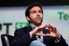 Глава LinkedIn отдал сотрудникам свое вознаграждение