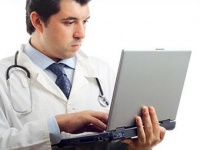 Студенты открывают врачебные тайны пациентов в интернете
