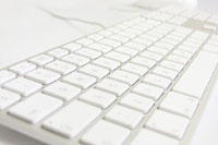 Microsoft превратила клавиатуру Apple в тачпад