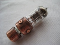 Креативная флешка-радиолампа (Фото)