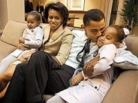 Обама сделал дочерям прививки от свиного гриппа - блогеры обсудили