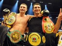 Через facebook и youtube Кличко вызвал на поединок прячущегося Дэвида Хэя