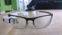 Google разрабатывает электронные очки с диоптриями