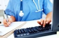 В Украине на смену бумажным медицинским карточкам придут электронные