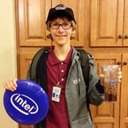Intel приняла на работу шестнадцатилетнего гения из США