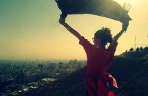 Иранские женщины протестуют против хиджаба фотографиями в Facebook