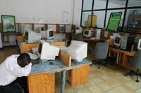 Freedom House приравняла свободу интернета в России к Зимбабве