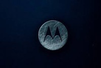 Глава Motorola назвал «возмутительными» цены на продукцию Apple