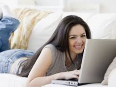 Парень, общающийся от лица бублика, сумел познакомиться с тысячей девушек на сайте знакомств