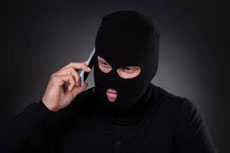 Запорожанку обманули аферисты, представившись военными