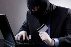Под диктовку афериста девушка списала деньги со своего счета