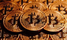 На какой бирже и в каком кошельке хранить биткоины, чтобы получить Bitcoin Gold?