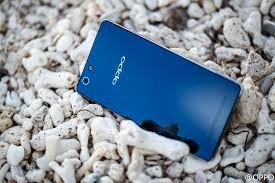 OPPO Find 7 получит быструю зарядку и солнечную батарею