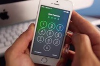 Японец набирает 61-значный пароль каждый раз когда включает телефон