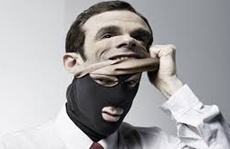 В Геническе орудуют телефонные мошенники