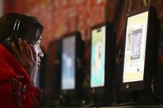 Бухгалтер похитила 240 тысяч долларов и раздала их любимым видеоблогерам