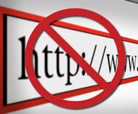 На Порошенко и СНБО подали в суд, требуя отмены указа о блокировке российских сайтов