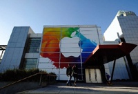 Apple работает над прототипом очков iGlass с 2006 года