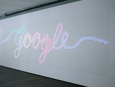 Google представляет программное обеспечение для создания интерактивных дисплеев