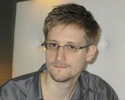 Сноуден: Спецслужбы США собирали данные о финансовых транзакциях граждан