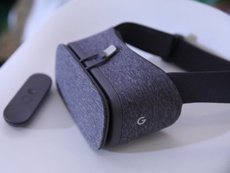 Google Daydream View второго поколения получит множество встроенных сенсоров
