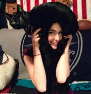 Интернет заполонили котошапки