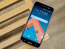 HTC 10 не рекомендуется заряжать с помощью сторонних кабелей