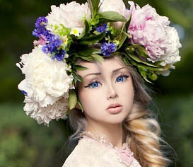 Украинская Барби показала, как она выглядит без макияжа