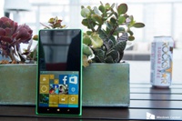 Windows 10 получила "одноручный" режим, как у iOS на iPhone 6